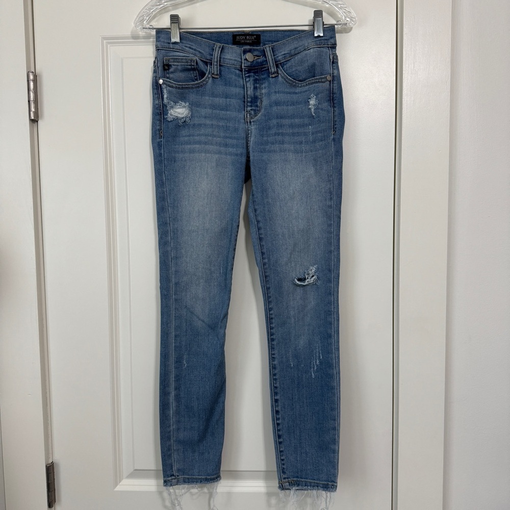 Judy Blue 5 / 27 Medium Wash Mid Rise Distressed Skinny Jeans